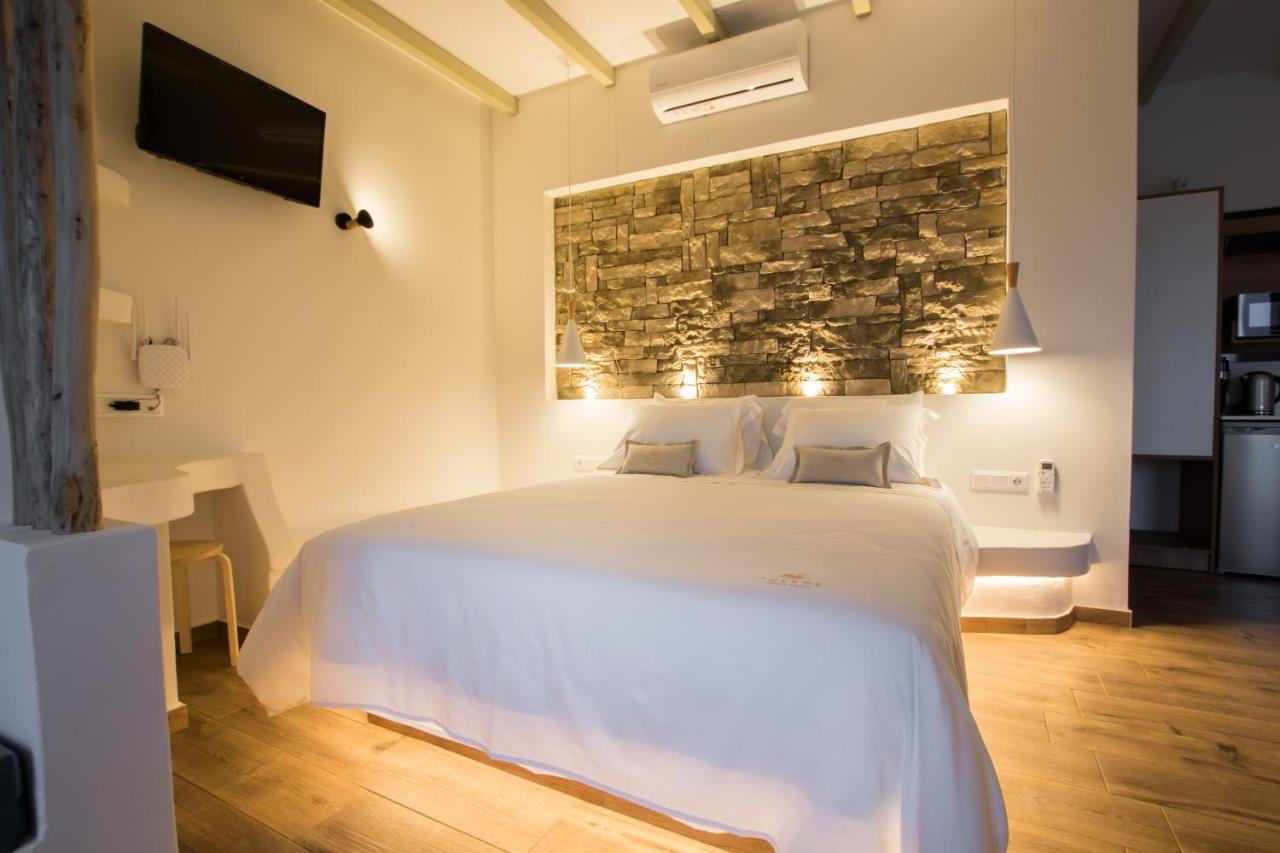 Theros Luxury Villas Damatria Екстериор снимка