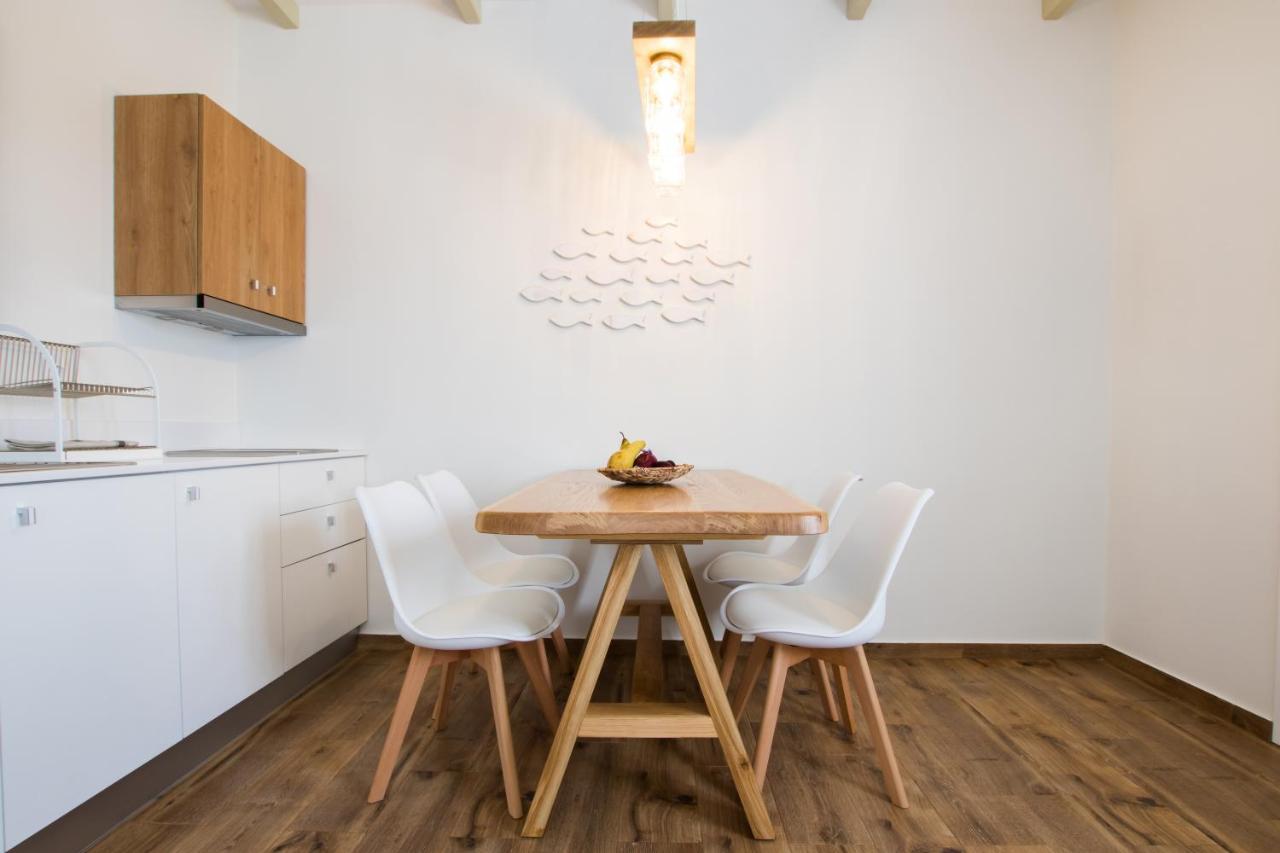 Theros Luxury Villas Damatria Екстериор снимка